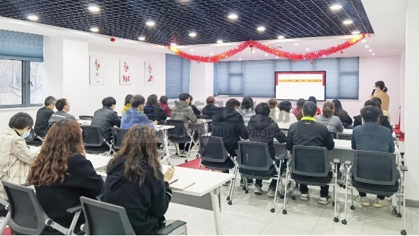 開創鋁型材業績新高度，努力挑戰四月份新目標? ?